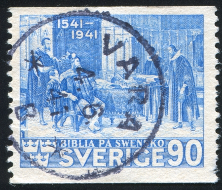 SWEDEN - CIRCA 1941: stamp printed by Sweden, shows Reformers Presenting Bible to 
Gustavus Vasa, circa 1941のeditorial素材