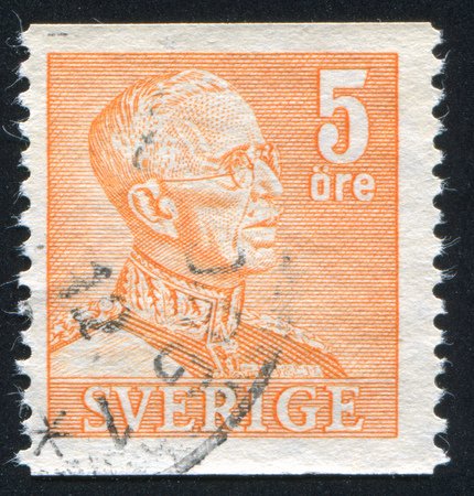 SWEDEN - CIRCA 1939: stamp printed by Sweden, shows King Gustaf V, circa 1939.のeditorial素材