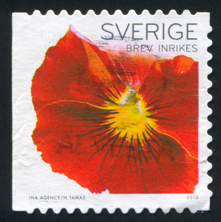 SWEDEN - CIRCA 2010: stamp printed by Sweden, shows Tulip, circa 2010のeditorial素材