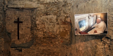 Pope John Paul II photo in Niedzica castle, Polandのeditorial素材