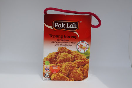 Johor, Malaysia-August 8, 2021: All Purpose Seasoned Crispy Flour Spicy âPak Lahâのeditorial素材