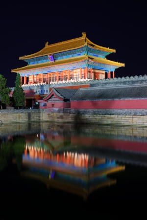 the Gate of Devine Might in Forbidden City,night scene.the Forbidden City was built in 1420,it remain intact through the Ming and Qing dynasty.Both in Ming and Qing dynasty,the emperors lived in Forbidden City and managered this country.It is included in のeditorial素材