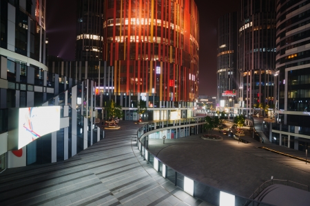 Beijing, China - June 7, 2012: Beijing Sanlitun SOHO Commercial District is a new shopping and recreation district.As the modern building and famous international retail enterprises,more and more chinese people and foreigners to go shopping at here.In recのeditorial素材