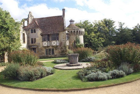 Scotney Castle, Lamberhurst, Englandのeditorial素材