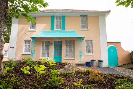 House in Portmeirion where half the windows are painted onのeditorial素材