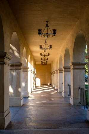 Park Hallway arches. Balboa Park, San Diego Californian. Sunny day, historic.のeditorial素材