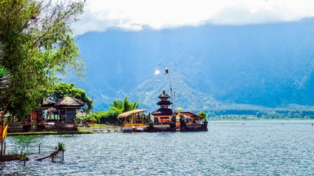 Ulun Danu Beratan Temple Bali, a tourist destination & beautiful Balinese Hindu water temple on lake Bratan Bedugul Bali Indonesia 24-5-2011のeditorial素材