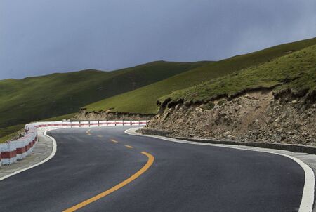 Tibetan Mountainroad