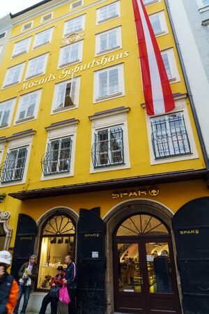 Salzburg, Austria - October 21, 2017: The house in which the famous composer Wolfgang Amadey Mozart was bornのeditorial素材