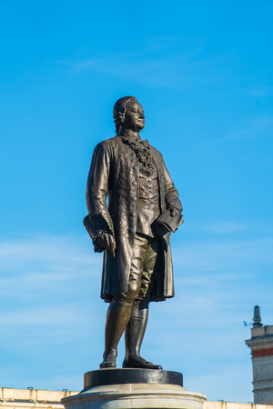 Monument to the famous Russian scientist Mikhail Lomonosov (1953, by Tomsky) in front of the main building of Moscow State University (MSU)のeditorial素材