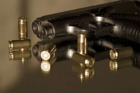 Small gas pistols for self-defense