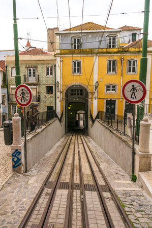 LISBON, PORTUGAL - APRIL 1, 2013: Famous Bica funicular (Elevador da Bica) on October 26, 2013 in Lisbon, Portugal.のeditorial素材