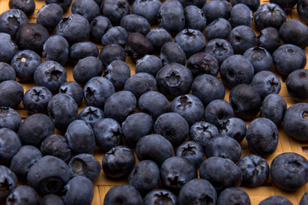 heap of blueberries isolated on white backgroundの写真素材