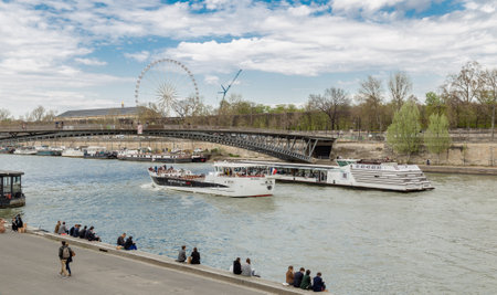 Paris, France, March 28 2017: View of Seine River in Parisのeditorial素材