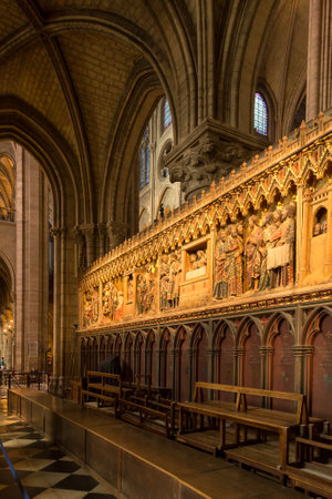 Paris, France, March 27 2017: The interior of the Notre Dame de Parisのeditorial素材