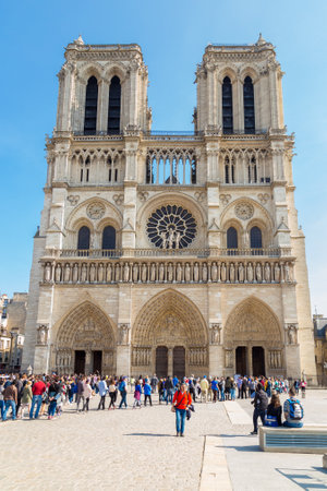Paris, France, March 27 2017: famous Notre Dame cathedral facade saint statues. UNESCO World Heritage Siteのeditorial素材