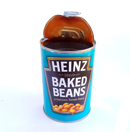 THESSALONIKI, GREECE - December 4, 2017: Can of Heinz baked beans in tomato sauce on white background. The H. J. Heinz Company, is an American food processing company with world headquarters in Pittsburgh, Pennsylvaniaのeditorial素材