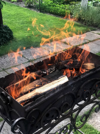 the firewood for barbecue burn in barbecueの写真素材