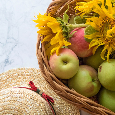 ripe apples in a basket. healthy eating. eco-friendly products. organic fruits. Organic Food. Style Top View Group Objectsの写真素材