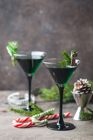Green cocktails in martini glassesの写真素材