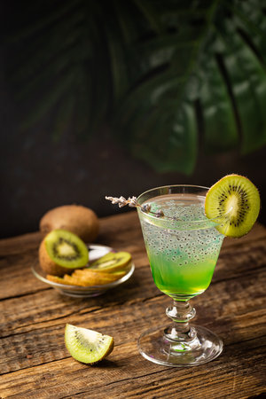 Cold cocktail kiwi drinkの写真素材