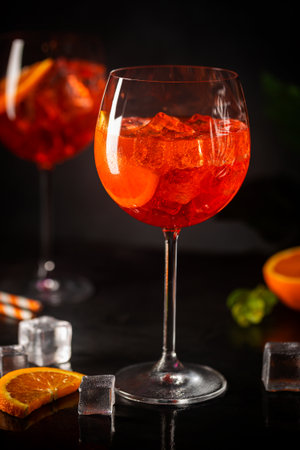 Aperol spritz cocktailの写真素材