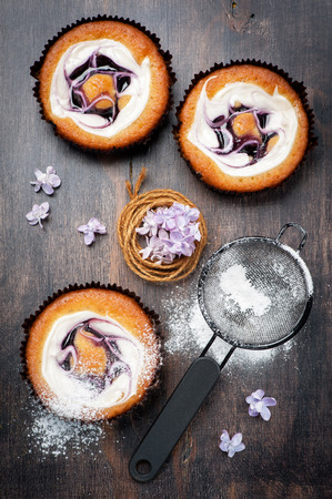 Cakes with berries and creamの写真素材