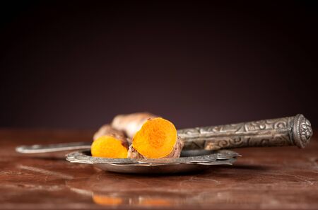 Raw turmeric rootの写真素材
