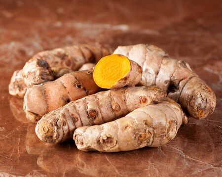 Raw turmeric rootの写真素材