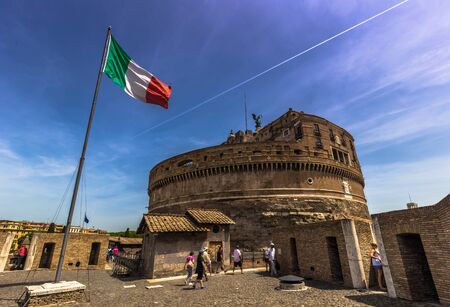 May 28, 2016: The Italian flag in the castle of Sant'Angelo, Romeのeditorial素材