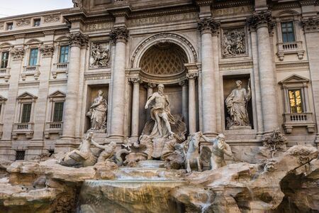 May 30, 2016: Statues of the Trevi Fountain , Romeのeditorial素材