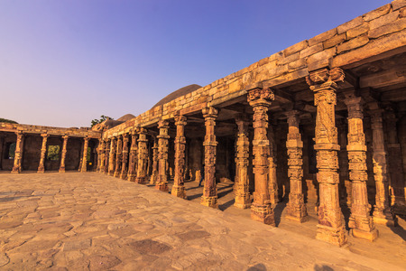 October 27, 2014: Ruins of the Qutb Minar in New Delhi, Indiaのeditorial素材