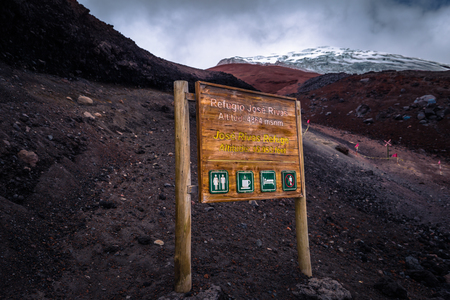 Cotopaxi - August 18, 2018: Refuge at 5000 meters of altitude in Cotopaxi National Park, Ecuadorのeditorial素材
