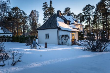Leksand - March 30, 2018: Scarecrow in a house in Leksand, Dalarna, Swedenのeditorial素材