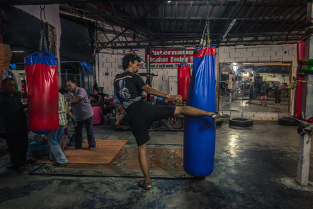 Chiang Mai - October 17, 2014: Muay Thai gym in Chiang Mai, Thailandのeditorial素材