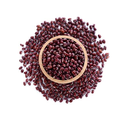Adzuki beans on white backgroundの写真素材