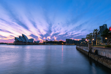 Sydney Opera House at sunrise in Sydney Australia.NOV 11,2016 The Sydney Opera House is a famous arts center.Over 10 millions tourists visit Sydney a year.のeditorial素材
