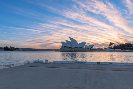 Sydney Opera House at sunrise in Sydney Australia.NOV 11,2016 The Sydney Opera House is a famous arts center.Over 10 millions tourists visit Sydney a year.のeditorial素材