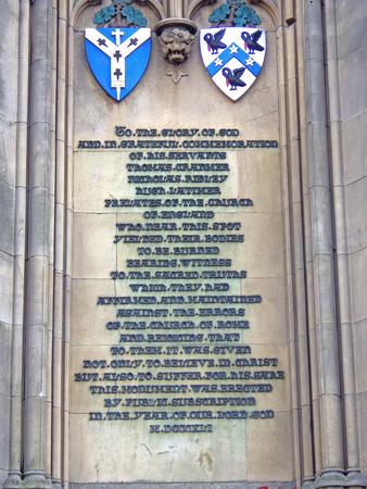 1838 inscription on a Victorian memorial in St Giles' Oxford known as the Martyrs' memorial dedicated to the 16th century Bishops Cranmer, Latimer and Ridley who were burned at the stake for standing up to their faithのeditorial素材