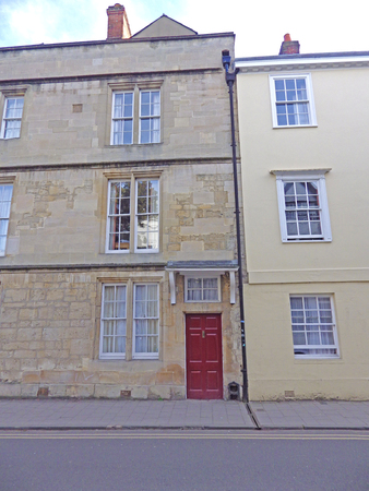 53 Holywell Street with Roman numerals showing it was previously 32. Home of Christopher R Tolkien in 1952, son of J R R Tolkien. Later home of H.A. Plumer granddaughter of General Sir Herbert Plumerのeditorial素材
