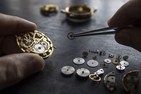 The process of repair of mechanical watches