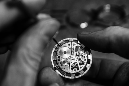 The process of repair of mechanical watches