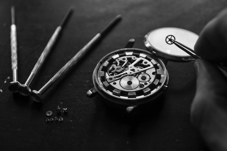 The process of repair of mechanical watches