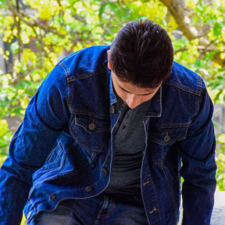 Maternity shoot pose for welcoming new born baby in Lodhi Road in Delhi India, Maternity photo shoot done by parents for welcoming their childのeditorial素材