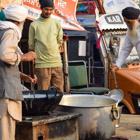 New Delhi, India â December 25 2020 : Indian Sikh and Hindu Farmers from Punjab, Uttar Pradesh and Uttarakhand states protests at Delhi-UP Border. Farmers are protesting against the new farmer lawsのeditorial素材