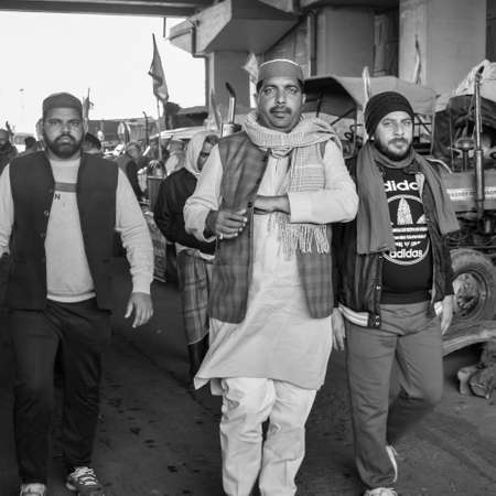 Gazipur, Delhi, India â December 25 2020 : Indian Sikh and Hindu Farmers from Punjab, Uttar Pradesh and Uttarakhand states protests at Delhi-UP Border against new farmer laws â Black and Whiteのeditorial素材