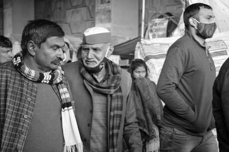 Gazipur, Delhi, India â December 25 2020 : Indian Sikh and Hindu Farmers from Punjab, Uttar Pradesh and Uttarakhand states protests at Delhi-UP Border against new farmer laws â Black and Whiteのeditorial素材