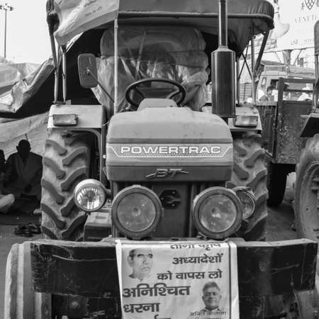 Gazipur, Delhi, India â December 25 2020 : Farmer Tractors parked at Delhi border where Indian Sikh and Hindu Farmers from Punjab, Uttar Pradesh and Uttarakhand states protests Delhi-UP Border Black Whiteのeditorial素材