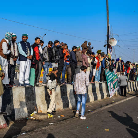 Gazipur, Delhi, India â December 25 2020 : Indian Sikh and Hindu Farmers from Punjab, Uttar Pradesh and Uttarakhand states protests at Delhi-UP Border. Farmers are protesting against new farmer lawsのeditorial素材