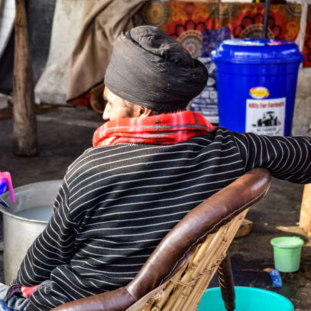 Gazipur, Delhi, India â December 25 2020 : Indian Sikh and Hindu Farmers from Punjab, Uttar Pradesh and Uttarakhand states protests at Delhi-UP Border. Farmers are protesting against new farmer lawsのeditorial素材